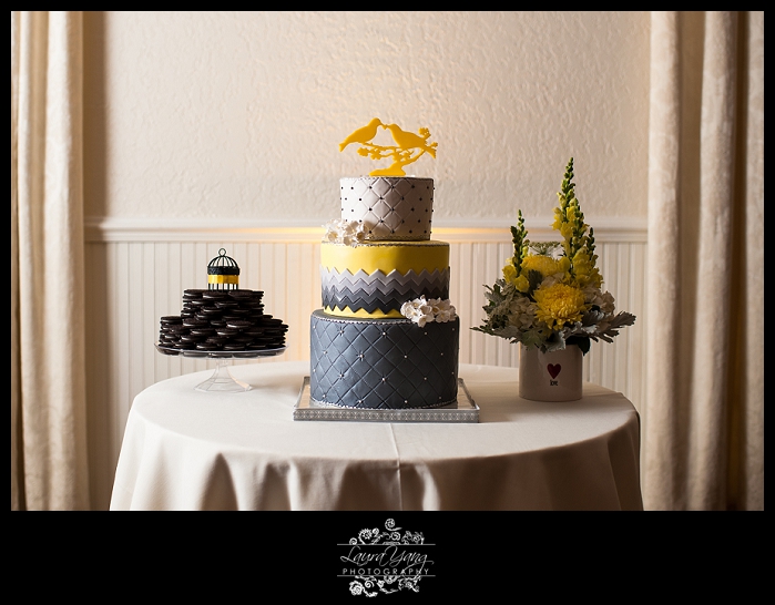 Central Florida Wedding Photography Wedding Cake.jpg