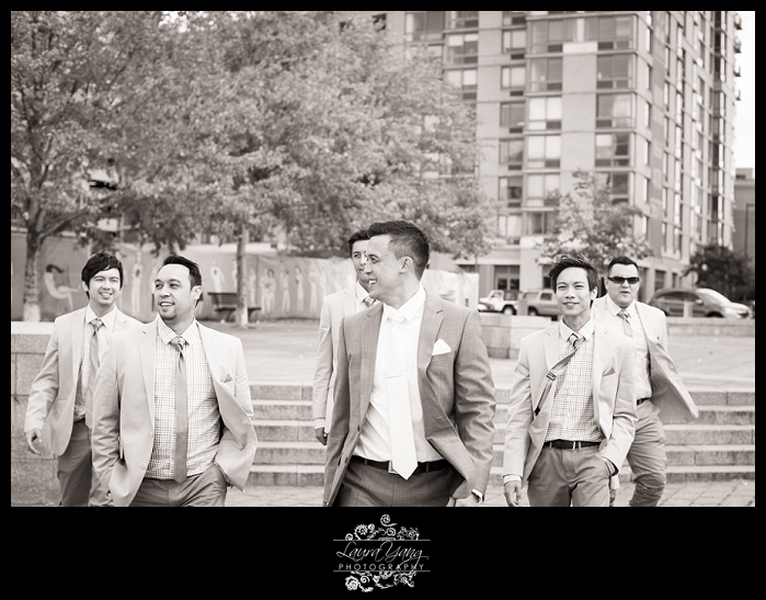 New York Wedding Photographer Gantry Plaza State Park